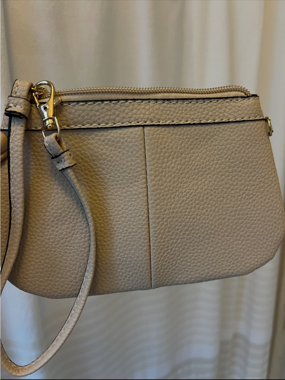 Neutral Pebbled Leather Wristlet - Cream